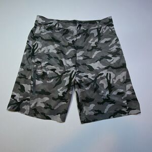 Killik Flat Front Pocketed Camo Camouflage Shorts Men's 36 W x 10 L